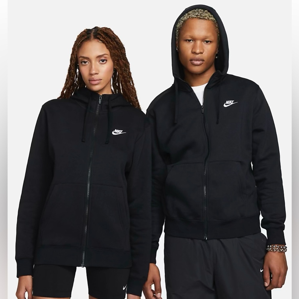 NEW w/o tags. NIKE sportswear fleece. Small. Men’s/ Unisex.